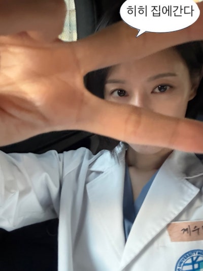 金智媛 Instagram Doctor X 醫師袍幕後花絮二
