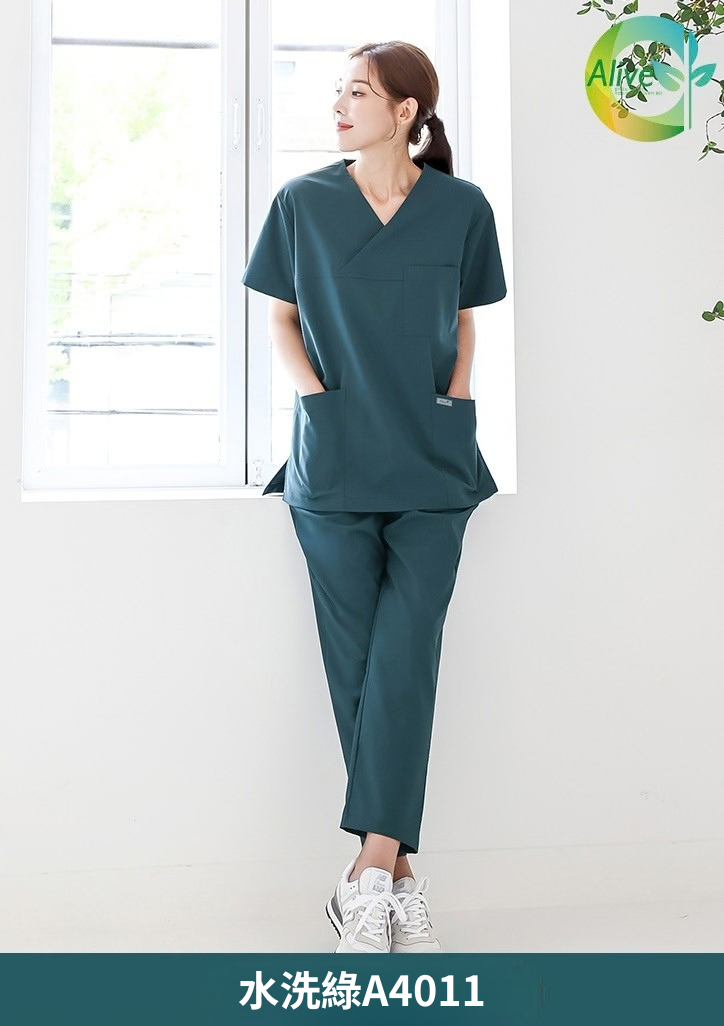 V-Lab｜男女中性款 V領刷手服套裝