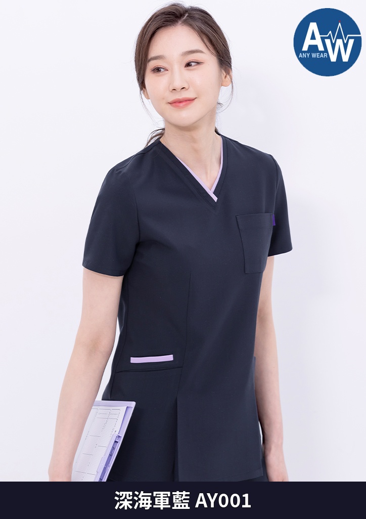 AW安妮01 | V領後拉鍊護理上衣